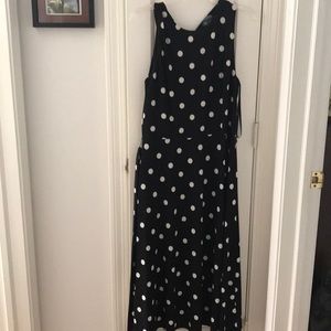 Sleeveless dress